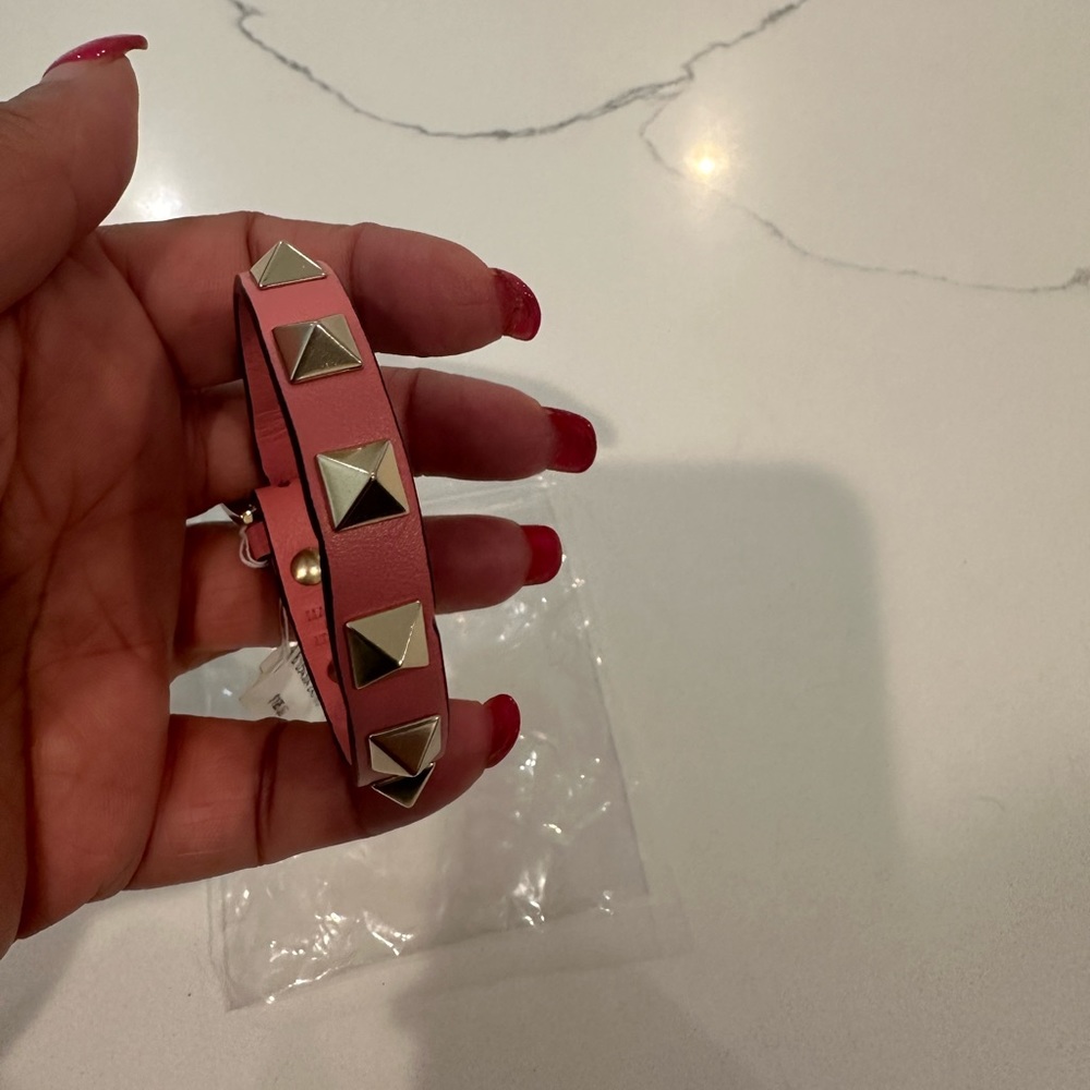 Authentic Valentino Rockstud Bracelet in Calfskin